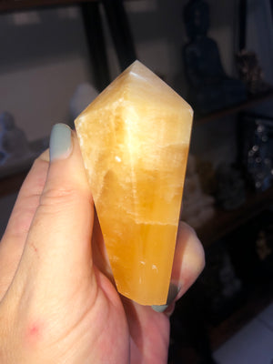 Yellow calcite