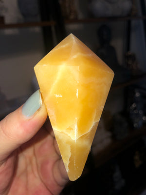 Yellow calcite