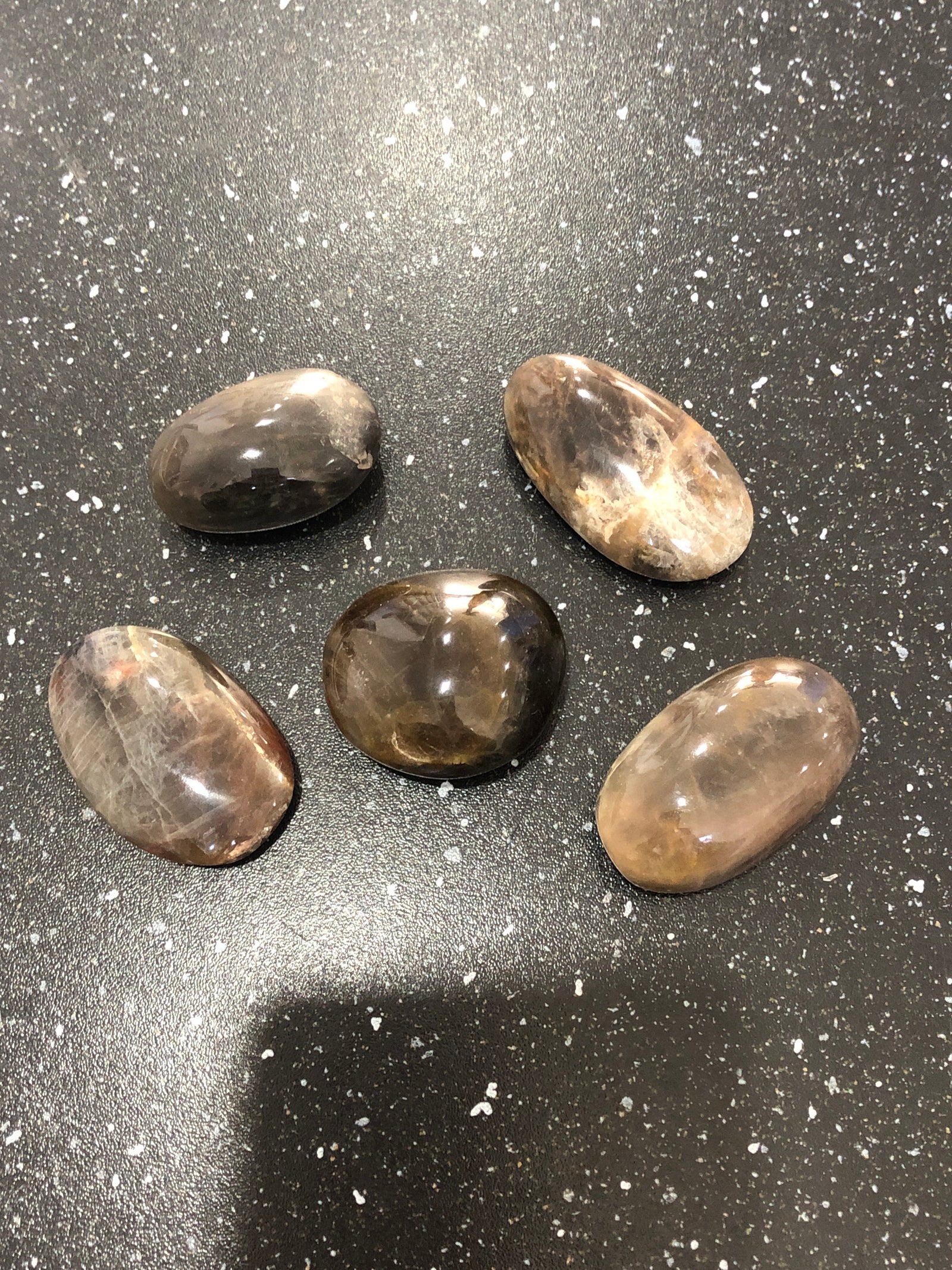 Black moonstone Gallets