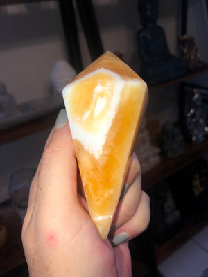 Yellow calcite