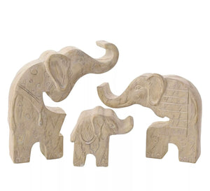NATURECRAFT FITTING FAMILY OF ELEPHANTS