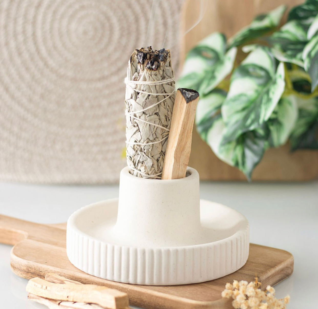CREAM RIBBED SMUDGE BOWL