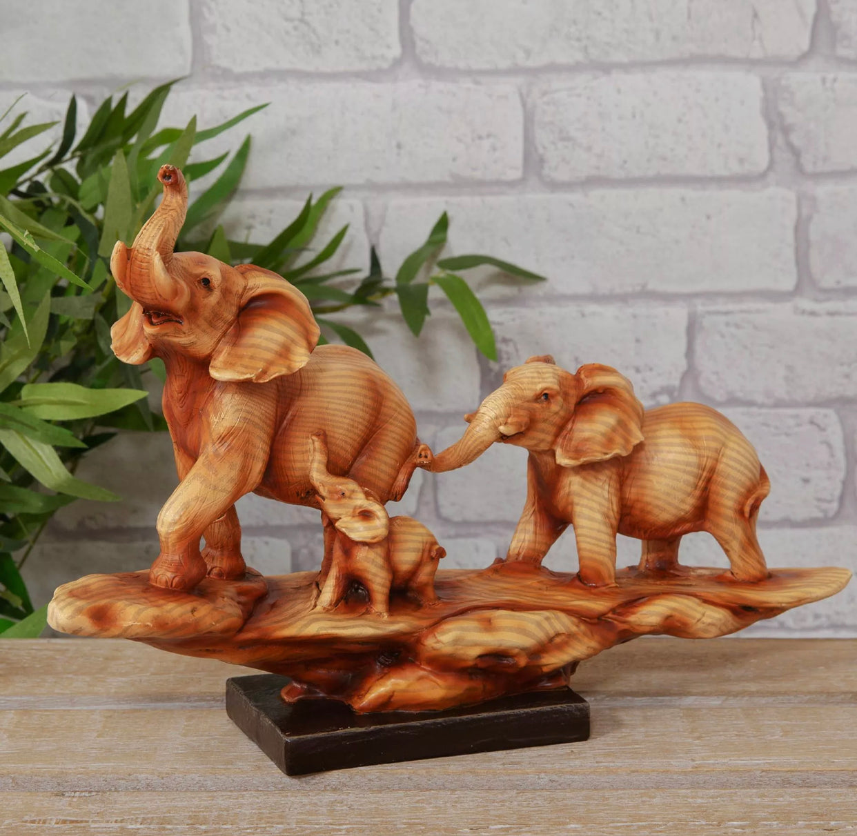 NATURECRAFT WOOD EFFECT RESIN FIGURINE - ELEPHANT FAMILY