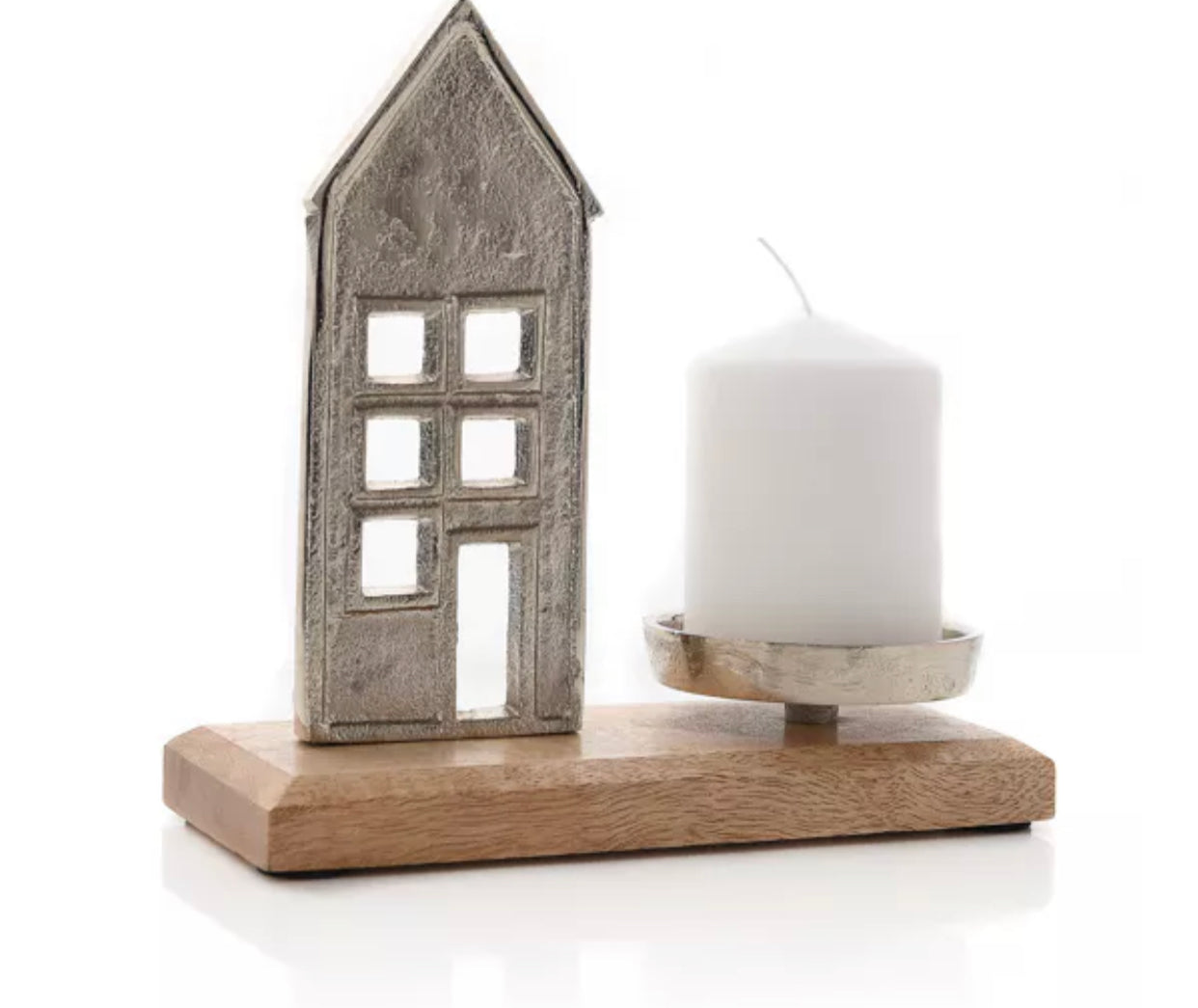 WINTER HOUSE CANDLE HOLDER 20CM X 18CM