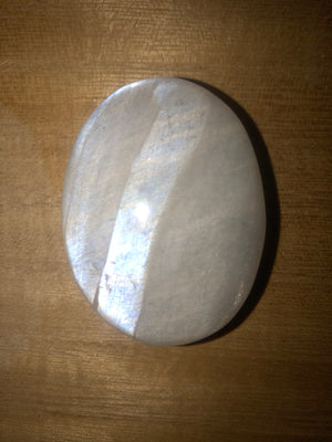 Moonstone Gallet with flash