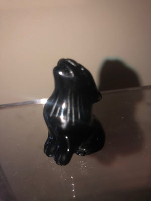 Black obsidian wolf