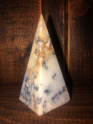 Merlinite Pyramid Merlinite Pyramid - Lyndsey Shankland