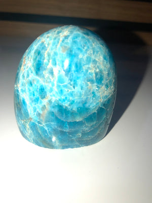 Blue apatite freeform