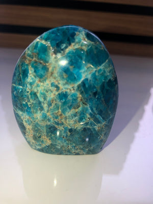 Blue apatite freeform