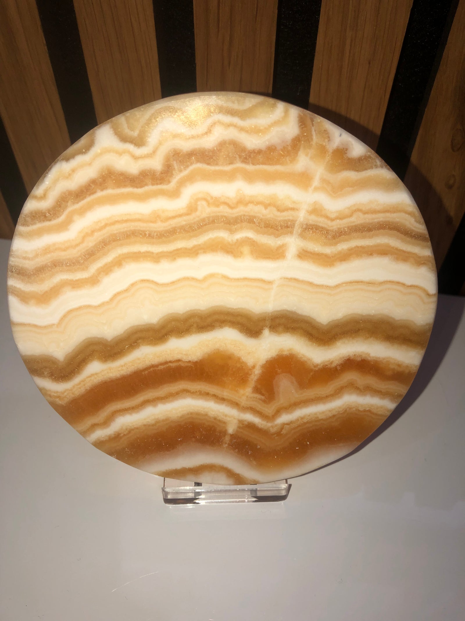 Yellow calcite discs