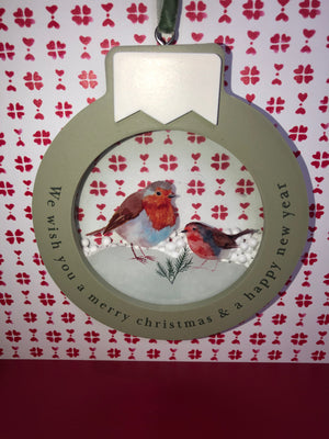 A Country Christmas" robin-themed Christmas decorations