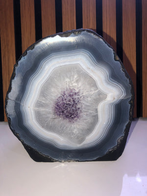Druzy agate with amethyst
