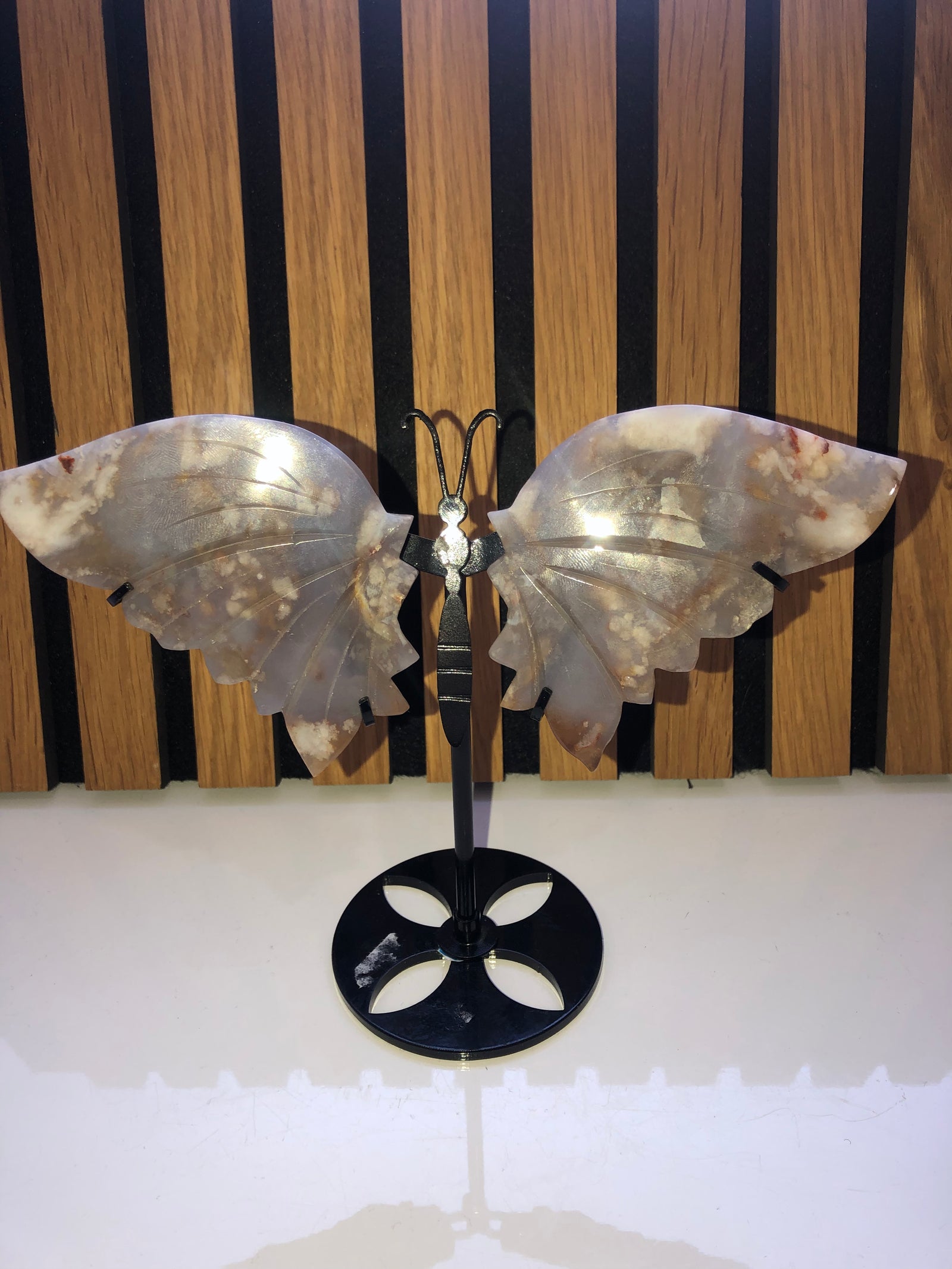Flower agate butterfly with stand