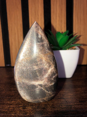 Black moonstone flame