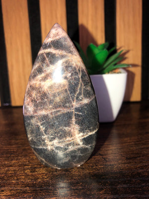 Black moonstone flame