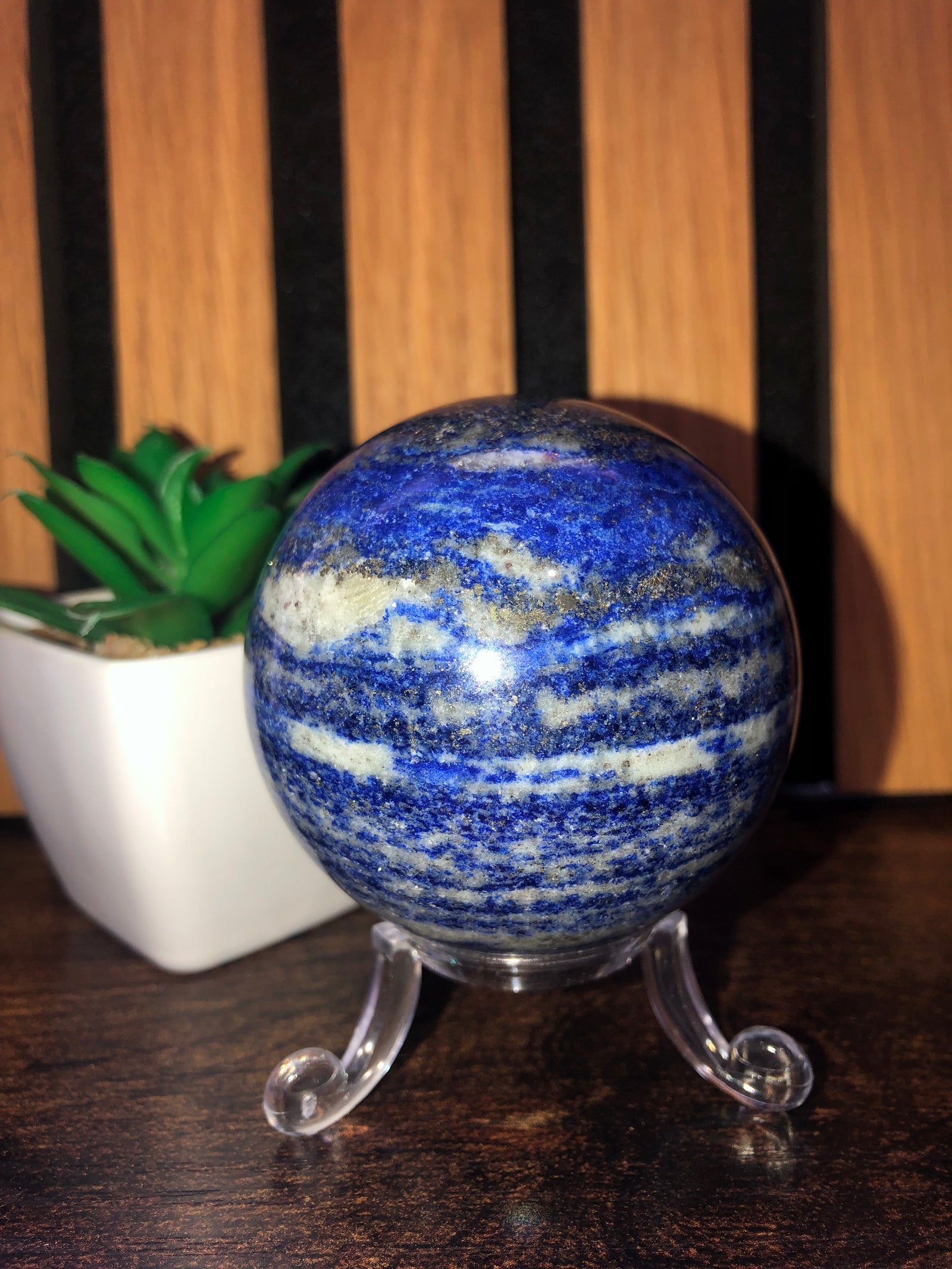 Lapis lazuli sphere