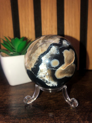 Volcanic crystal rock sphere