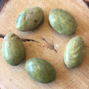 Green Opal gallets