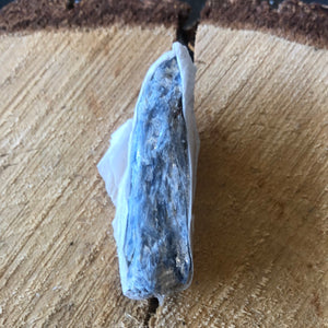 Blue kyanite