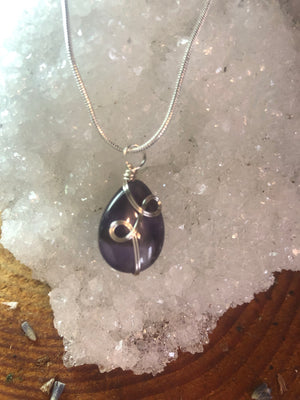 Tear drop wrapped Necklace