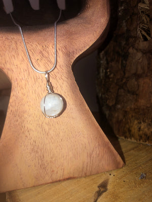 Valley moon necklace