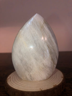 Moonstone flame with flash