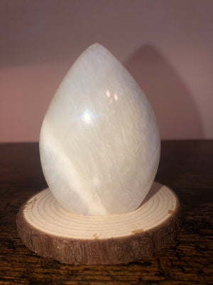 Moonstone flame with flash