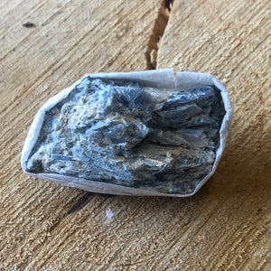 Blue kyanite