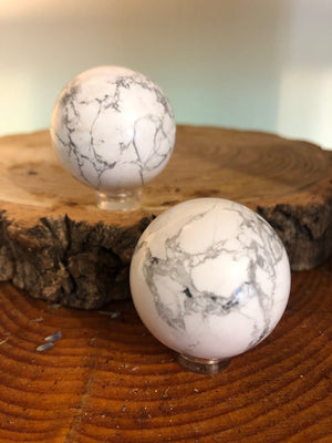 Howlite sphere