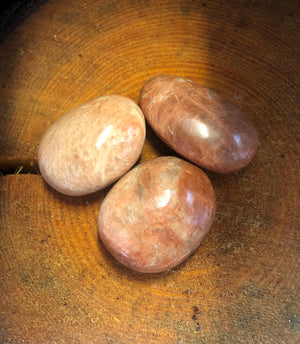 Peach Moonstone Gallets