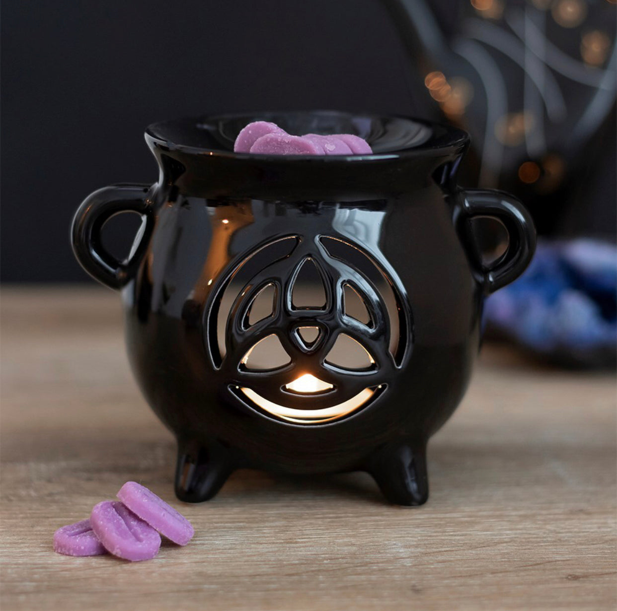 Triquetra Cauldron Oil Burner